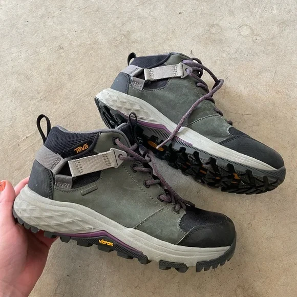 TEVA Grandview GTX Mid Hiking Boots Women’s 8.5 - Picture 1 of 4